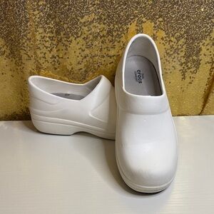 CROCS Women’s Neria Pro ll Work clogs Classic White Slip-On Shoes